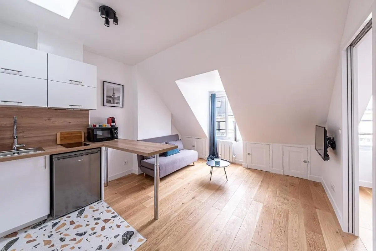 Studio Arc De Triomphe Champs Elysees Apartment Paris France